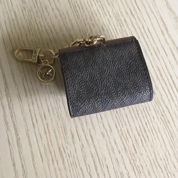 Michael Kors Brown Acorn Studded AirPod Clipcase - Picture 4 of 11